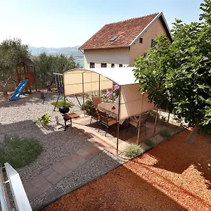 Mandaric Apartament